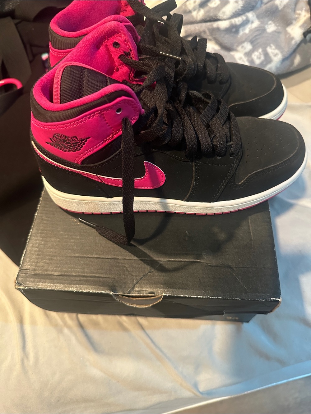 Nike High-Top Sneakers in Black & Hot Pink